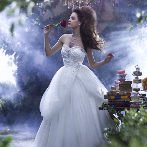 Alfred Angelo Disney Fairytale Belle 235 Wedding Dress Ivory Size 0 NWT - Picture 1 of 15